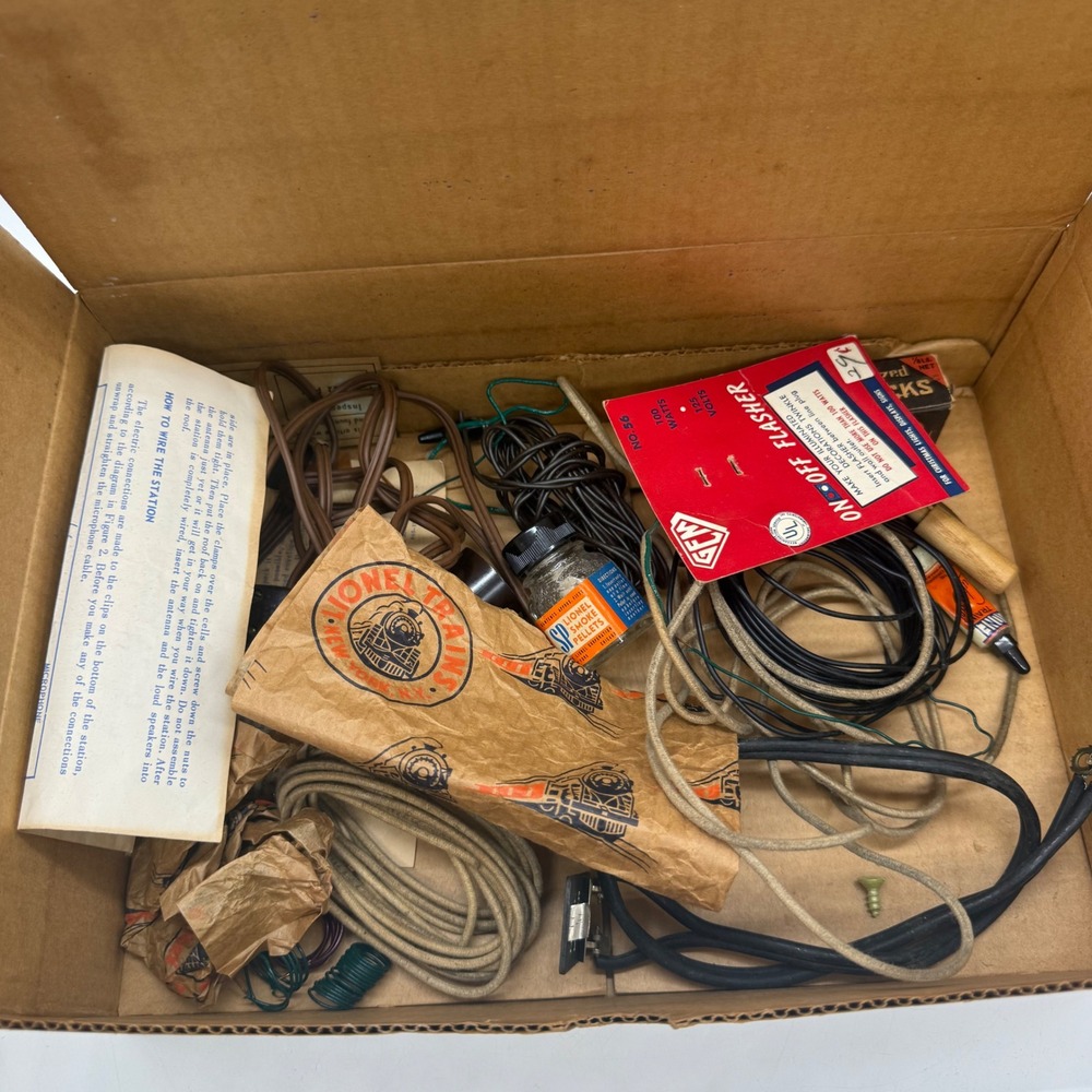 Lionel Train Accessories Vintage Lot Smoke Pellets Wiring CTC Lockon Paperwork